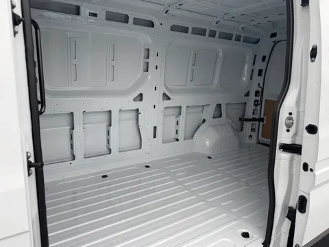 DL75VSC Renault Master MM35 Blue dCi 150 Advance Medium Roof Van Thumbnail #7