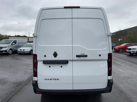 DL75WCV Renault Master MM35 Blue dCi 150 Advance Medium Roof Van Thumbnail #4