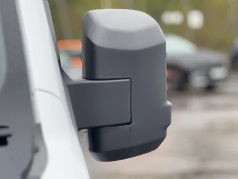 DL75WCV Renault Master MM35 Blue dCi 150 Advance Medium Roof Van Thumbnail #21