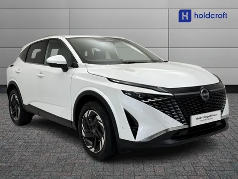 DT74UUY Nissan Qashqai 1.3 DiG-T MH Acenta Premium 5dr Thumbnail #2