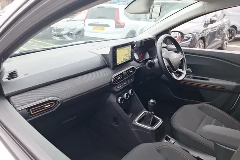 BW23VVD Dacia Sandero Stepway 1.0 TCe Journey 5dr Thumbnail #31