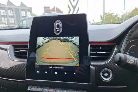 14 of 40 for Renault ARKANA 1.6 E-TECH Hybrid 145 R.S. Line 5dr Auto