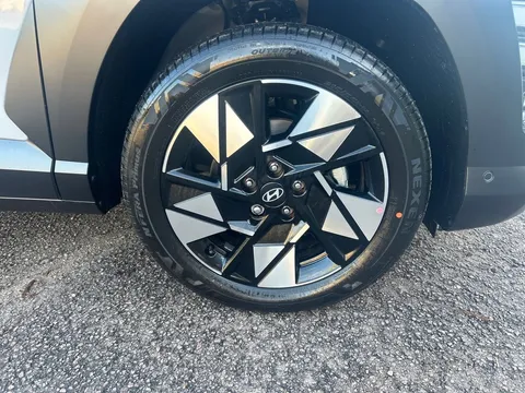 MW75WSL Hyundai Kona 1.6 Hybrid 138 Ultimate 5dr DCT Thumbnail #5