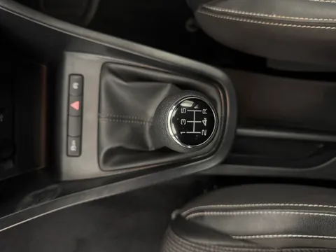 DY72VUF Mg Motor Uk Mg3 1.5 VTi-TECH Exclusive 5dr [Navigation] Thumbnail #16