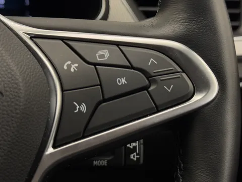 12 of 32 for RENAULT ARKANA 1.6 E-Tech FHEV 145 Techno 5dr Auto