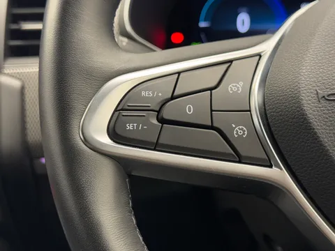 31 of 32 for RENAULT ARKANA 1.6 E-Tech FHEV 145 Techno 5dr Auto