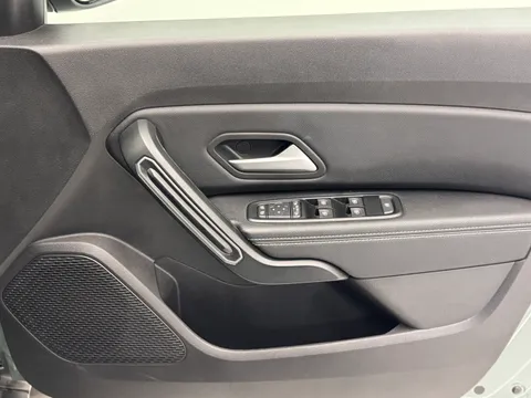 DU23ZYA Dacia Duster 1.0 TCe 90 Journey 5dr Thumbnail #18