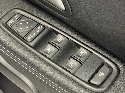 DU23ZYA Dacia Duster 1.0 TCe 90 Journey 5dr Thumbnail #19