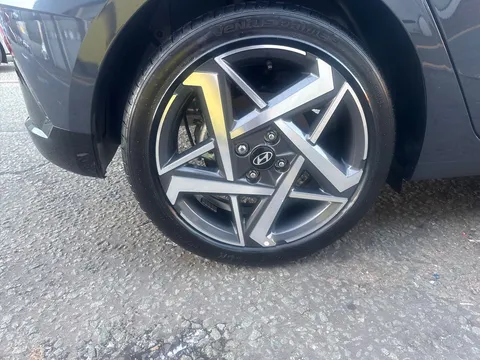 MW75LBZ Hyundai i20 1.0T GDi Premium 5dr Thumbnail #5