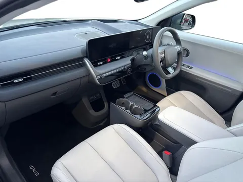 MC25XGX Hyundai Ioniq 5 239kW Ultimate 84 kWh 5dr AWD Auto [Tech Pack] Thumbnail #4