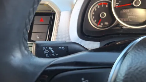 MD18TXO Volkswagen Up 1.0 High Up 5dr Thumbnail #13