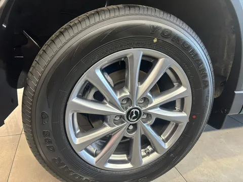 DL75YTB Mazda CX-5 2.0 e-Skyactiv G MHEV Centre-Line 5dr Thumbnail #17