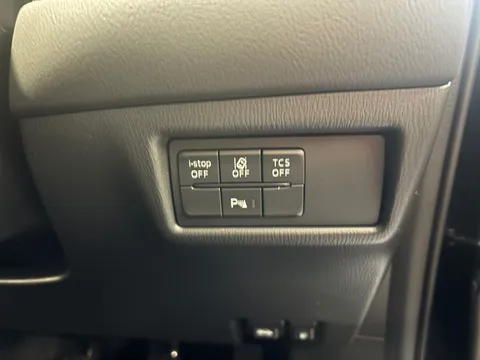 DL75YTB Mazda CX-5 2.0 e-Skyactiv G MHEV Centre-Line 5dr Thumbnail #24