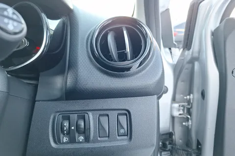 HS19EPK Renault Clio 0.9 TCE 90 Play 5dr Thumbnail #41