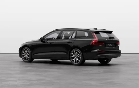  Volvo V60 PLUG-IN HYBRID T8 ULTRA DARK Thumbnail #2