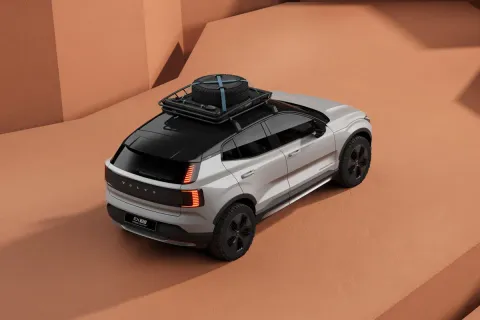  Volvo Ex30 Cross Country ULTRA TWIN MOTOR PERFORMANCE Thumbnail #3