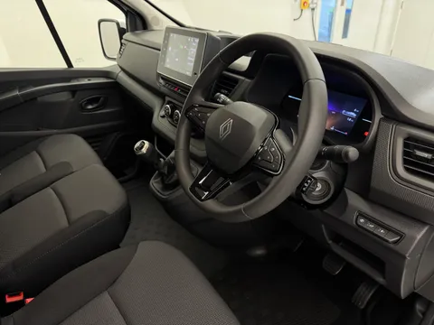 DL75WBZ Renault Trafic SL30 Blue dCi 130 Advance [Safety] Van Thumbnail #26