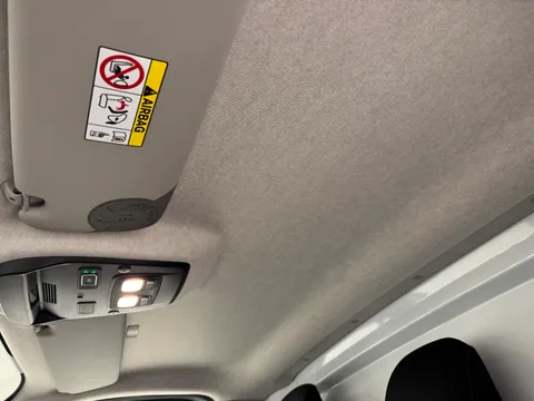 DL75WCR Renault Trafic SL30 Blue dCi 150 Advance [Safety] Van EAG9 Thumbnail #13