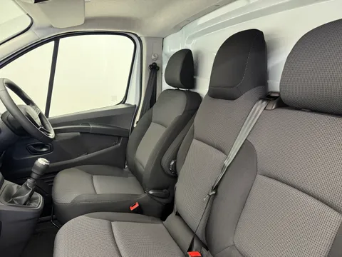 DL75WCW Renault Trafic SL30 Blue dCi 130 Advance [Safety] Van Thumbnail #26