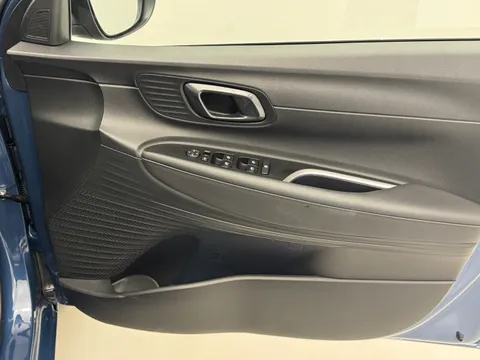 DW25HCL Hyundai i20 1.0T GDi Premium 5dr Thumbnail #17