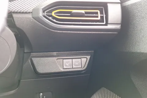 BD72TKA Dacia Sandero Stepway 1.0 TCe Bi-Fuel Comfort 5dr Thumbnail #32