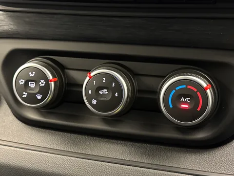 DL75WFT Renault Trafic SL30 Blue dCi 150 Extra [Safety] Van Thumbnail #23