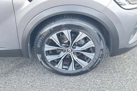 BG71TJU Renault Captur 1.0 TCE 90 SE Limited 5dr Thumbnail #4