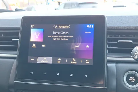 BG71TJU Renault Captur 1.0 TCE 90 SE Limited 5dr Thumbnail #38