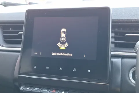 BG71TJU Renault Captur 1.0 TCE 90 SE Limited 5dr Thumbnail #40