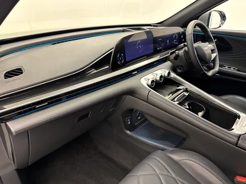 DG75RMU Omoda 9 1.5T SHS Noble 5dr 3DHT Thumbnail #12