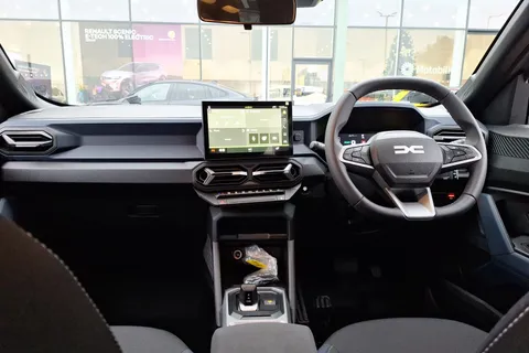 DL75UOP Dacia Duster 1.6 Hybrid 140 Journey 5dr Auto Thumbnail #4