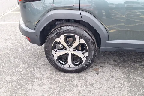 DL75UOP Dacia Duster 1.6 Hybrid 140 Journey 5dr Auto Thumbnail #5