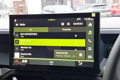 DL75UOP Dacia Duster 1.6 Hybrid 140 Journey 5dr Auto Thumbnail #19