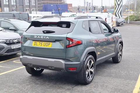 DL75UOP Dacia Duster 1.6 Hybrid 140 Journey 5dr Auto Thumbnail #31