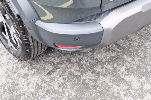 DL75UOP Dacia Duster 1.6 Hybrid 140 Journey 5dr Auto Thumbnail #36