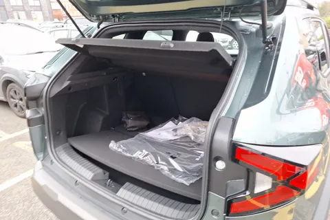 DL75UOP Dacia Duster 1.6 Hybrid 140 Journey 5dr Auto Thumbnail #40