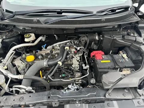 BJ68VYT Nissan Qashqai 1.2 DiG-T Tekna [Glass Roof Pack] 5dr Thumbnail #10