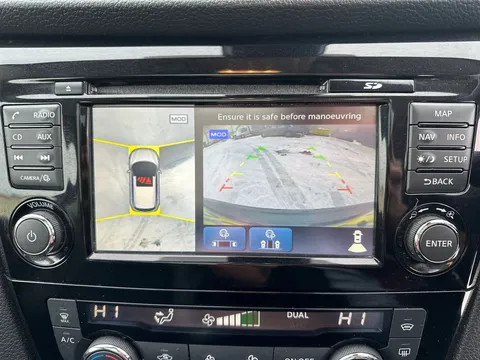 BJ68VYT Nissan Qashqai 1.2 DiG-T Tekna [Glass Roof Pack] 5dr Thumbnail #15