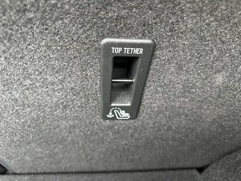 BJ68VYT Nissan Qashqai 1.2 DiG-T Tekna [Glass Roof Pack] 5dr Thumbnail #26