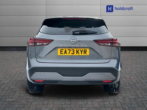 EA73KYR Nissan Qashqai 1.3 DiG-T MH 158 N-Connecta 5dr Xtronic Thumbnail #5