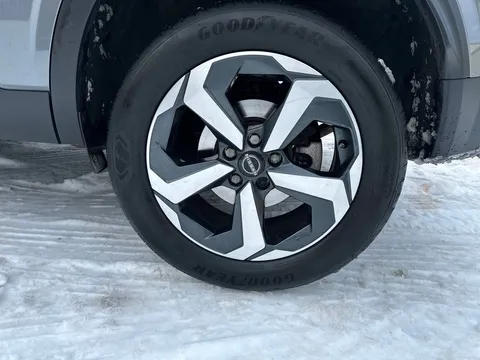 EA73KYR Nissan Qashqai 1.3 DiG-T MH 158 N-Connecta 5dr Xtronic Thumbnail #9