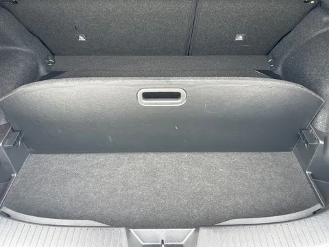 EA73KYR Nissan Qashqai 1.3 DiG-T MH 158 N-Connecta 5dr Xtronic Thumbnail #21