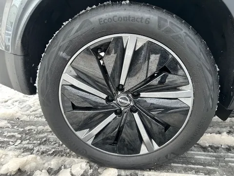 OW74WWH Nissan Qashqai 1.3 DiG-T MH Tekna 5dr Thumbnail #9