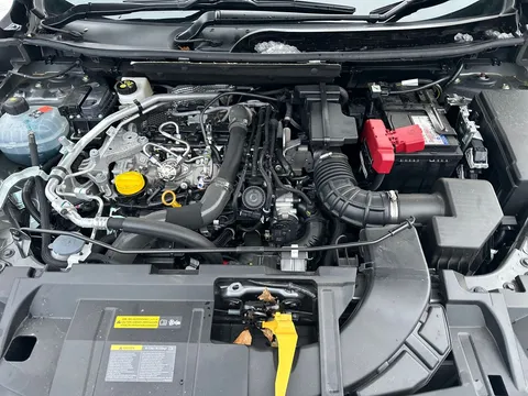 OW74WWH Nissan Qashqai 1.3 DiG-T MH Tekna 5dr Thumbnail #10