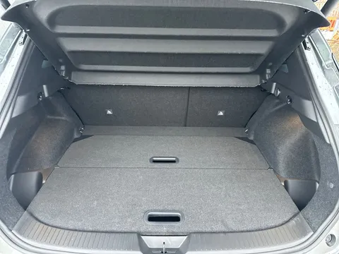 OW74WWH Nissan Qashqai 1.3 DiG-T MH Tekna 5dr Thumbnail #19