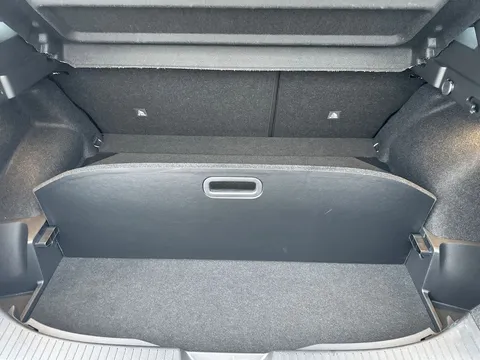 OW74WWH Nissan Qashqai 1.3 DiG-T MH Tekna 5dr Thumbnail #20