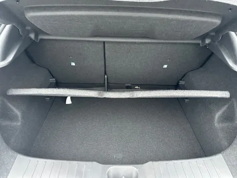 OW74DLY Nissan Juke 1.0 DiG-T Tekna 5dr Thumbnail #20