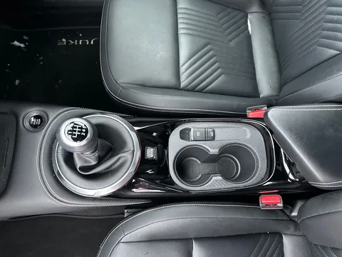 OW74DLY Nissan Juke 1.0 DiG-T Tekna 5dr Thumbnail #23