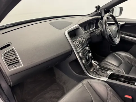 DA15VJU Volvo XC60 D4 [181] R DESIGN Lux 5dr Geartronic Thumbnail #12