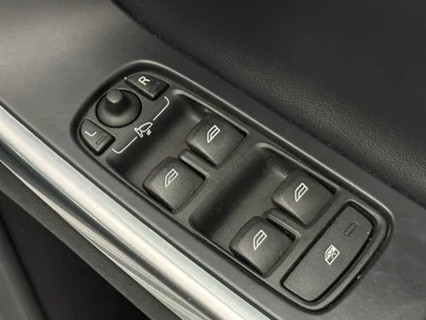 DA15VJU Volvo XC60 D4 [181] R DESIGN Lux 5dr Geartronic Thumbnail #26